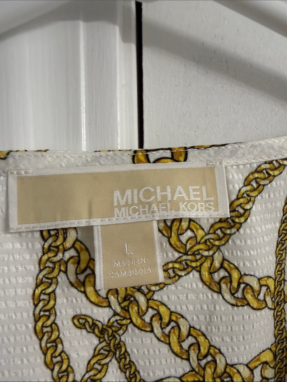 Michael Kors White Top with Gold Chain Print and Front Knot - Size L - Picture 2 of 5